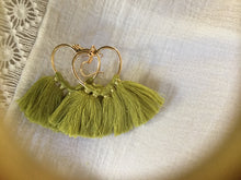 Load image into Gallery viewer, Gold Heart Fringe Earrings - מטפחות - כיסוי ראש - Aviva Lush tichels, head scarves, volumizers